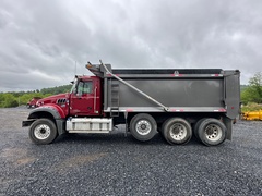 2020 MACK Granite GR64F - Image 1