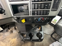 2020 MACK Granite GR64F - Image 22