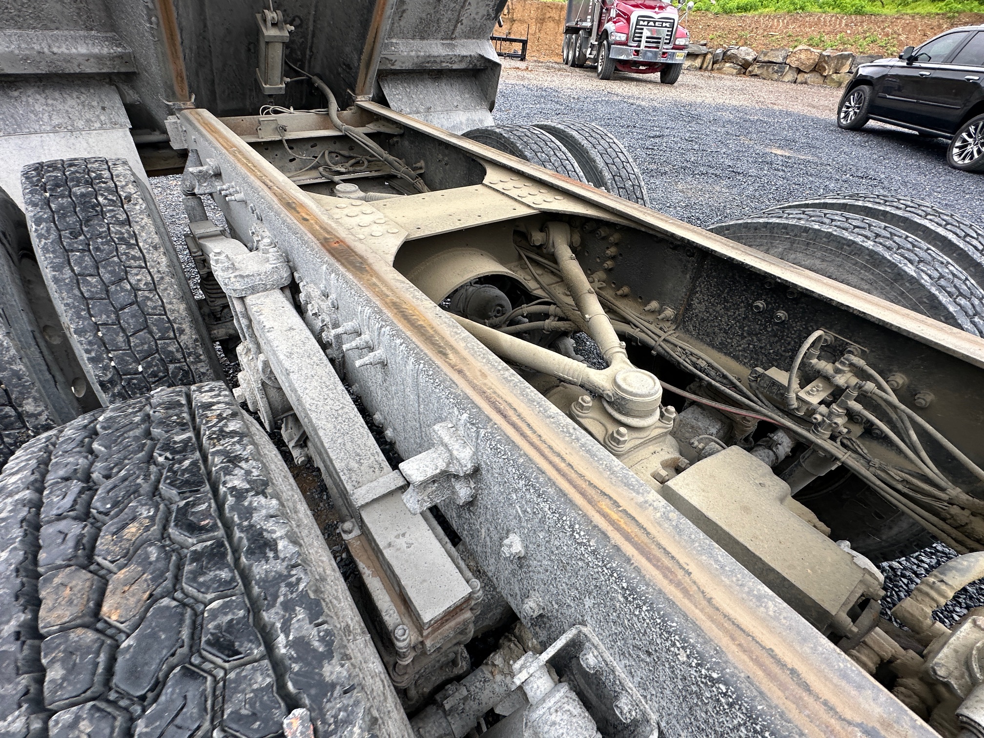 2020 MACK Granite GR64F - Image 30