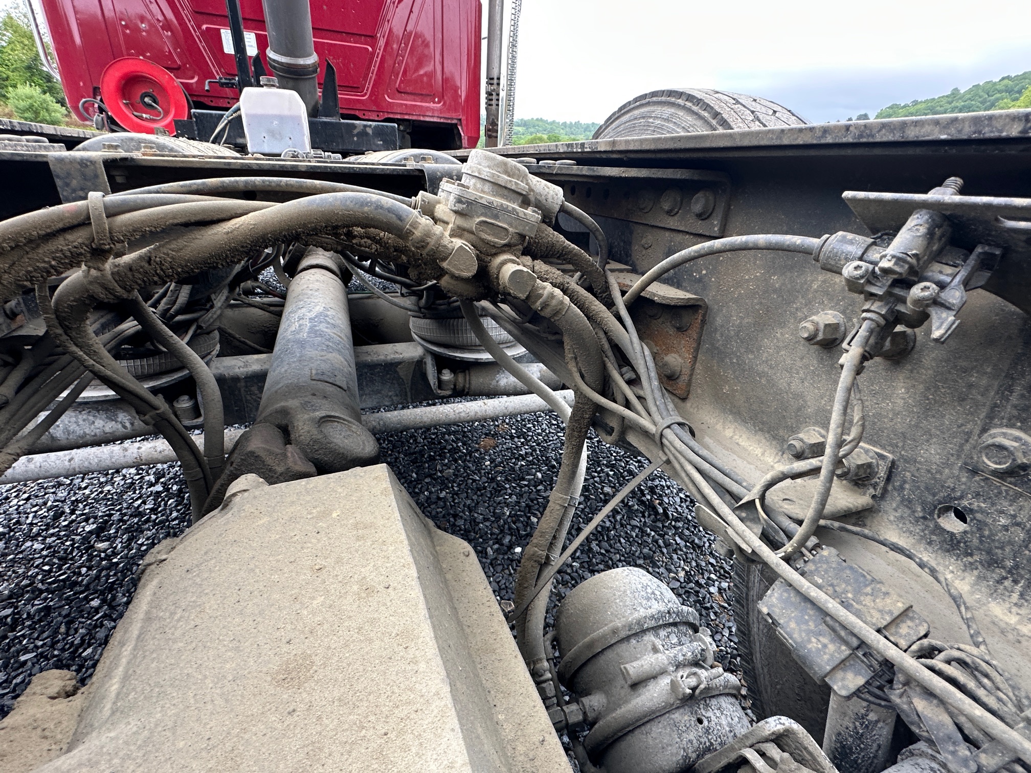 2020 MACK Granite GR64F - Image 34