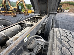 2020 MACK Granite GR64F - Image 39