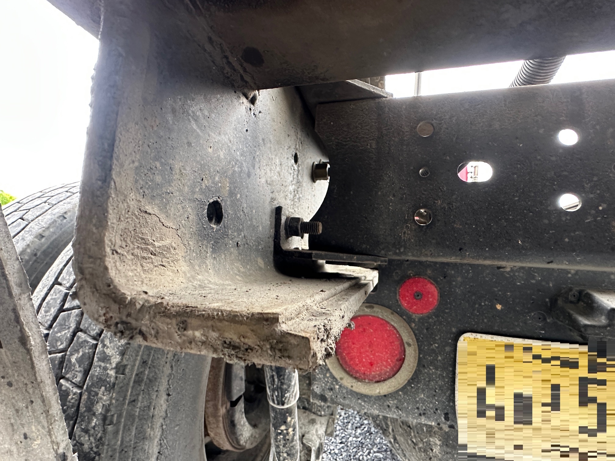 2020 MACK Granite GR64F - Image 44