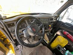 2016 PETERBILT 567 - Image 10