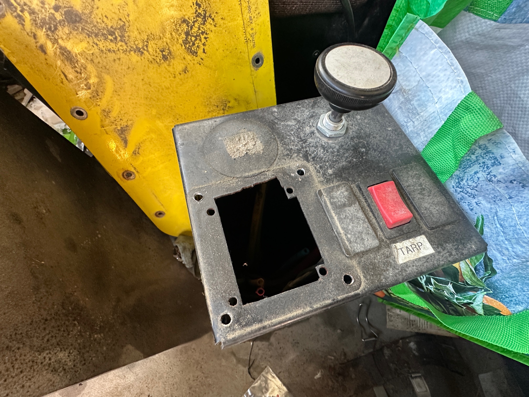 2016 PETERBILT 579 - view 13 of 43