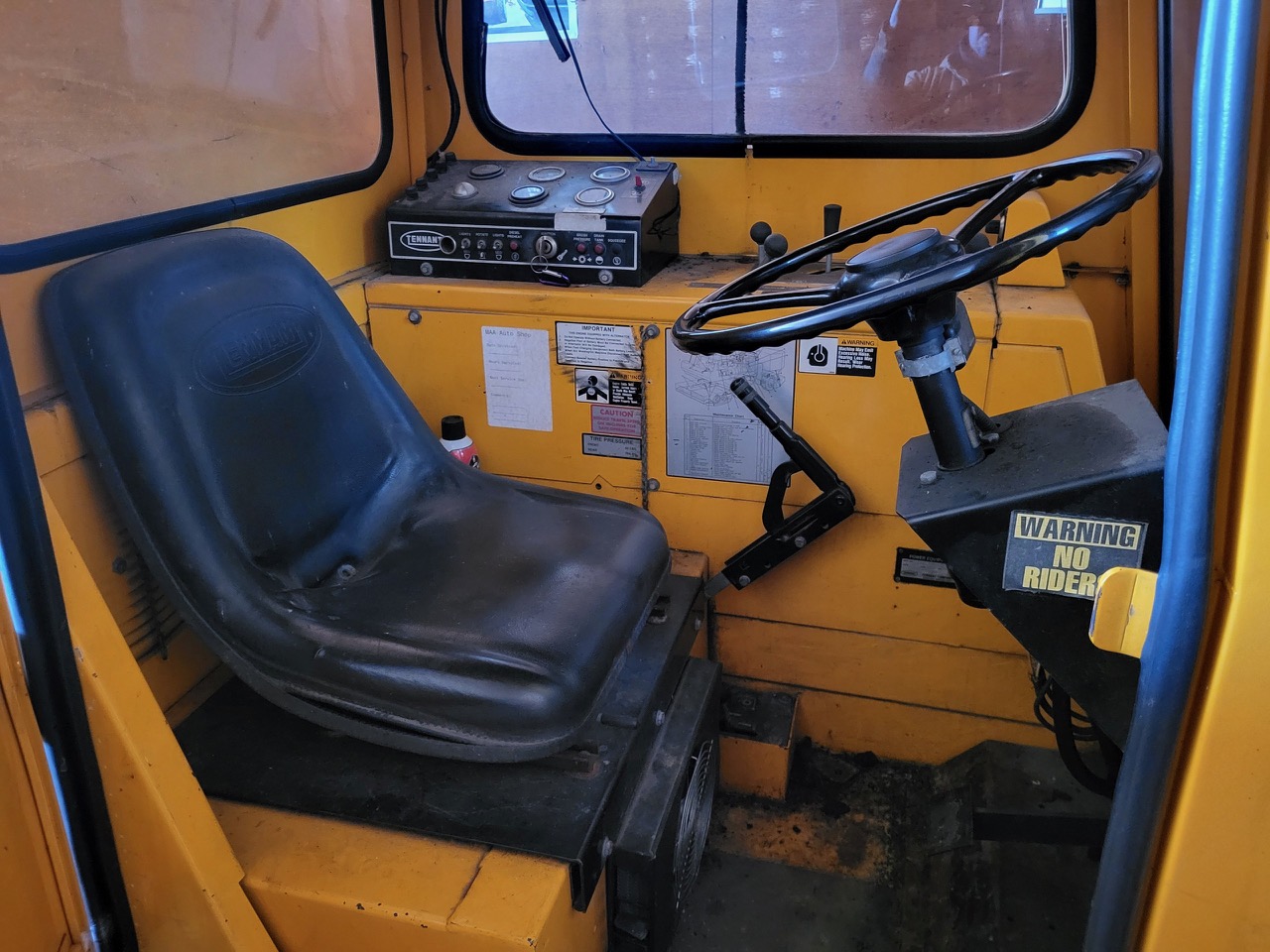 1997 TENNANT 1550 - view 8 of 12