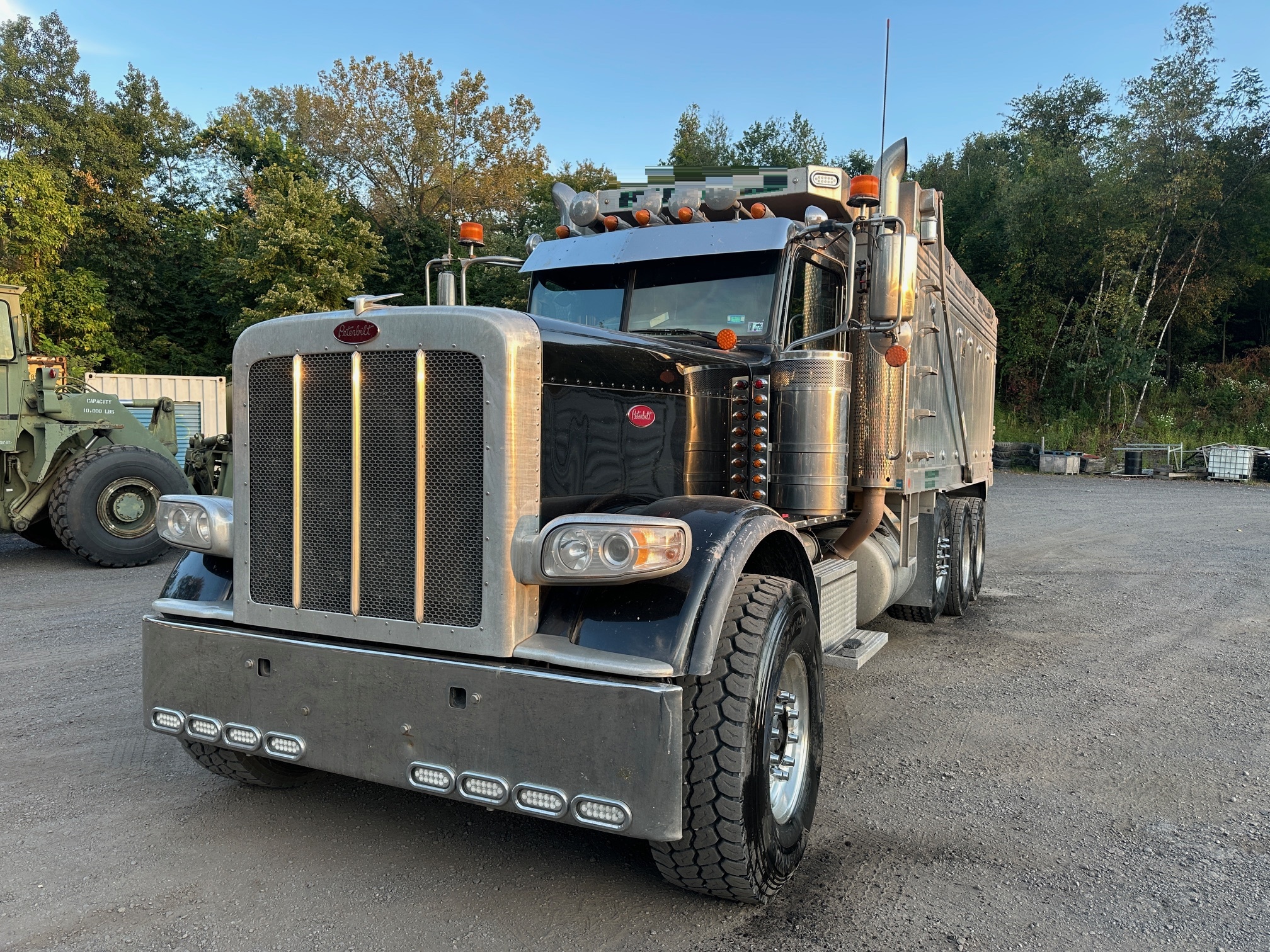 2019 PETERBILT 389L - view 6 of 42