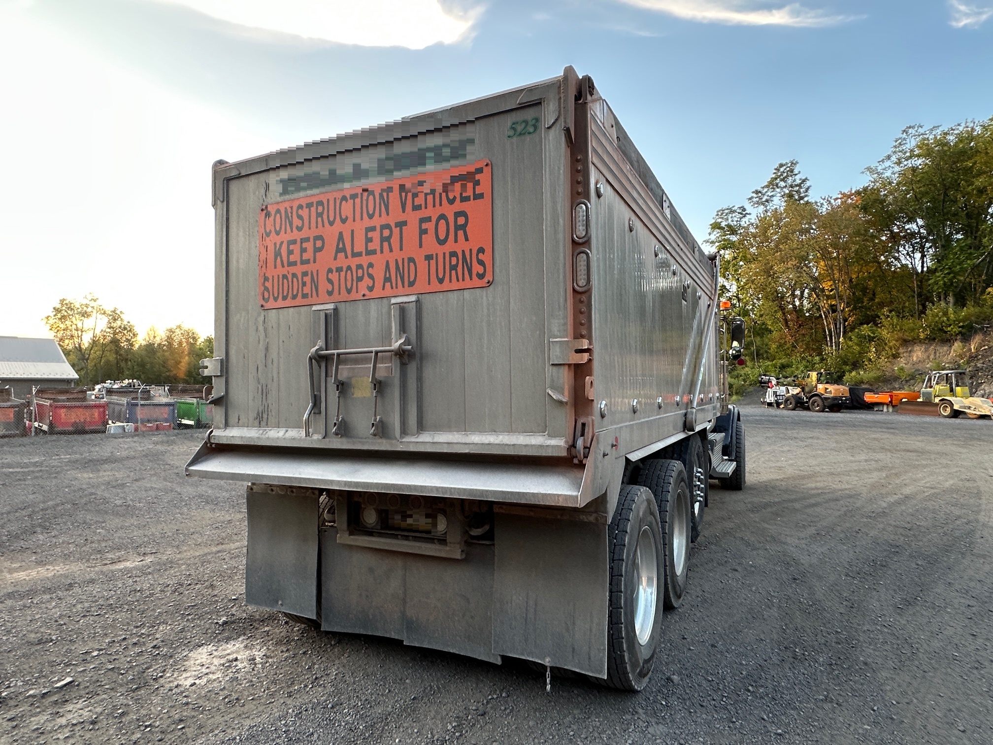 2019 PETERBILT 389L - Image 10