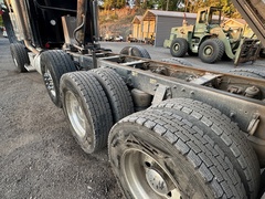 2019 PETERBILT 389L - Image 34