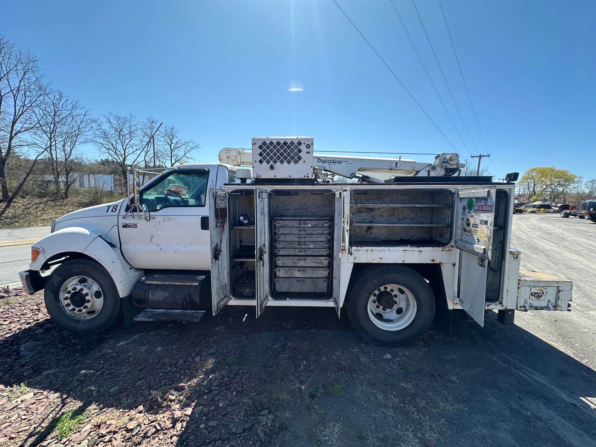 2007 FORD F750 - Image 11