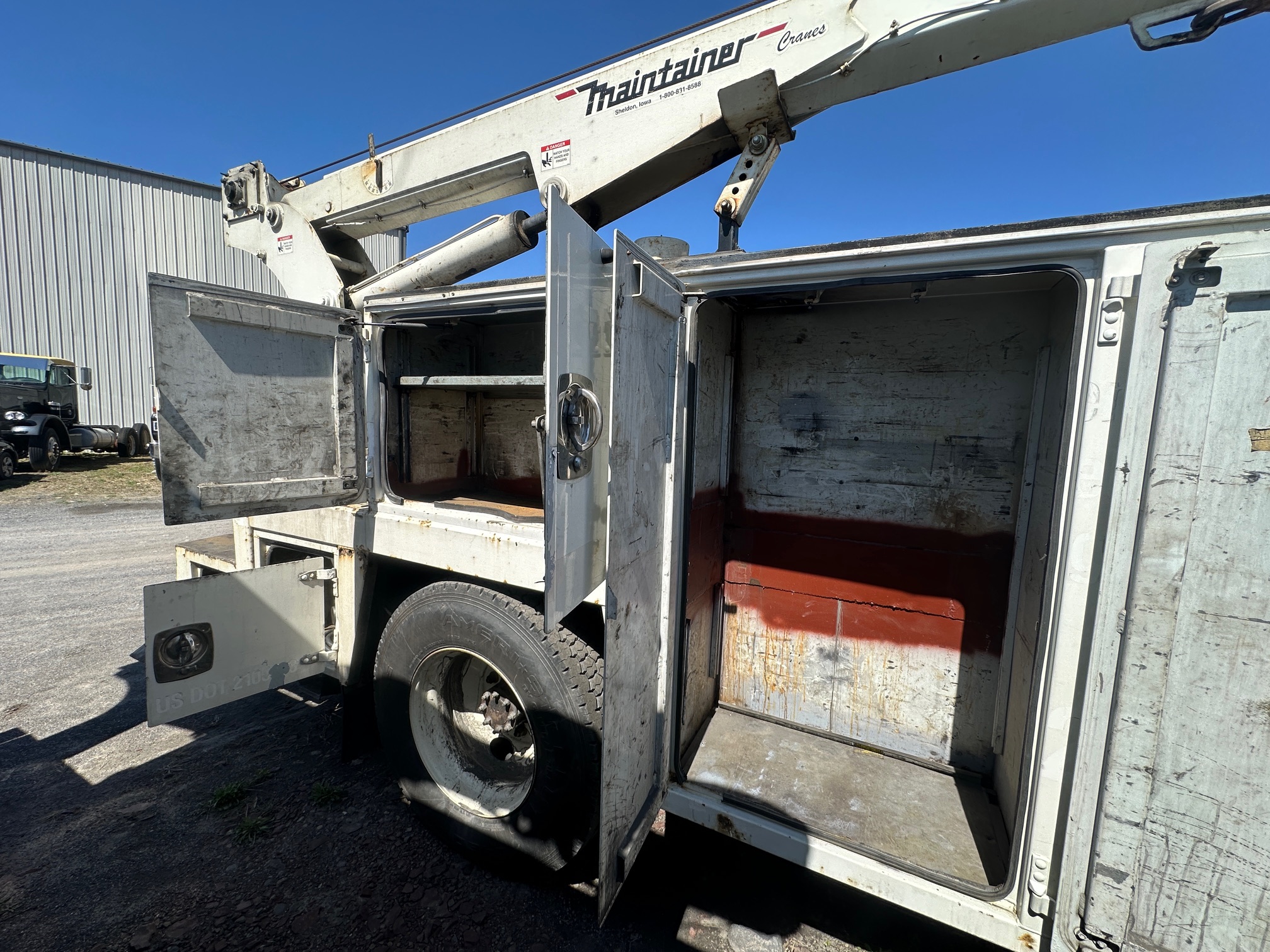 2007 FORD F750 - Image 24