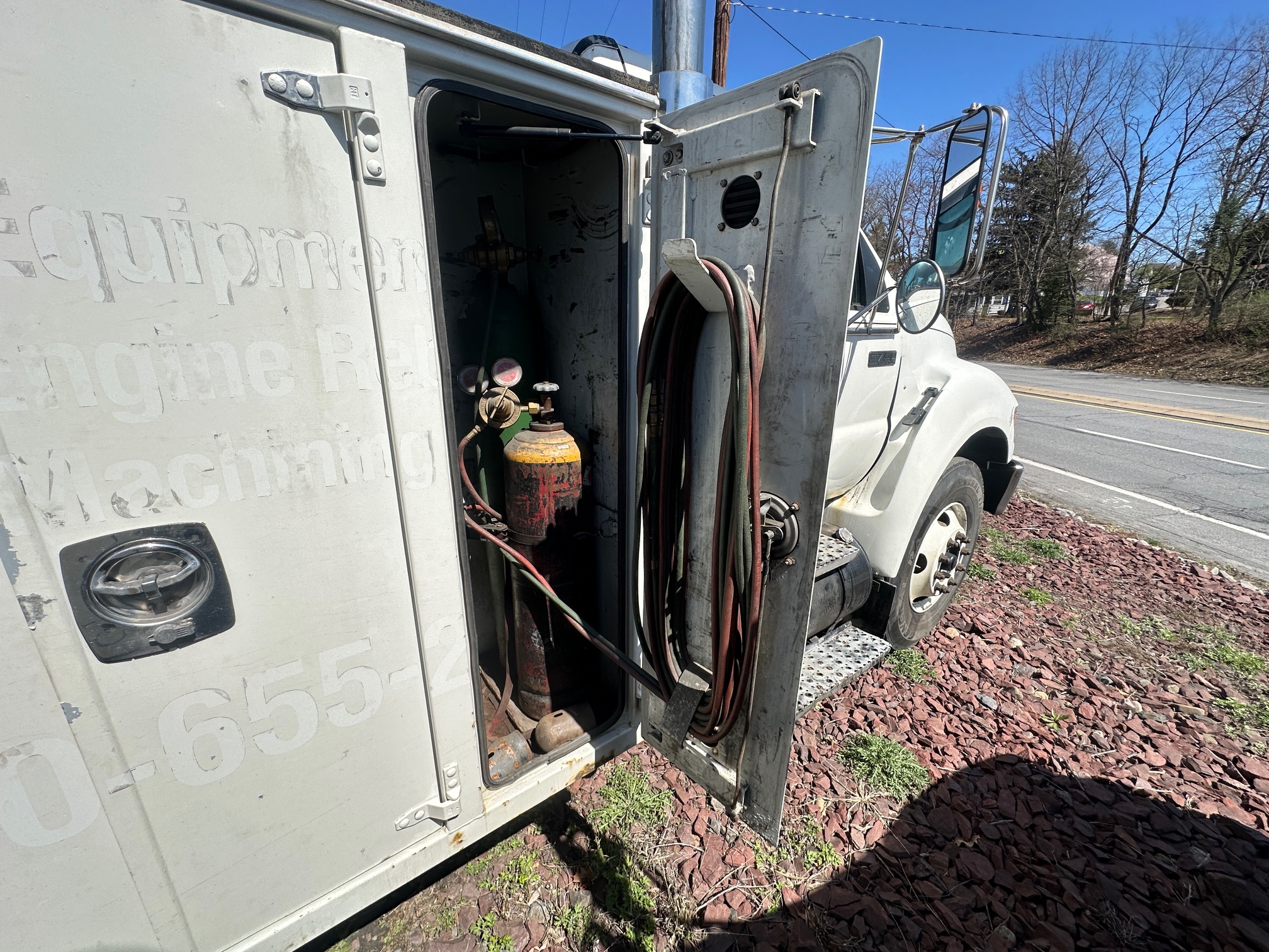 2007 FORD F750 - Image 25