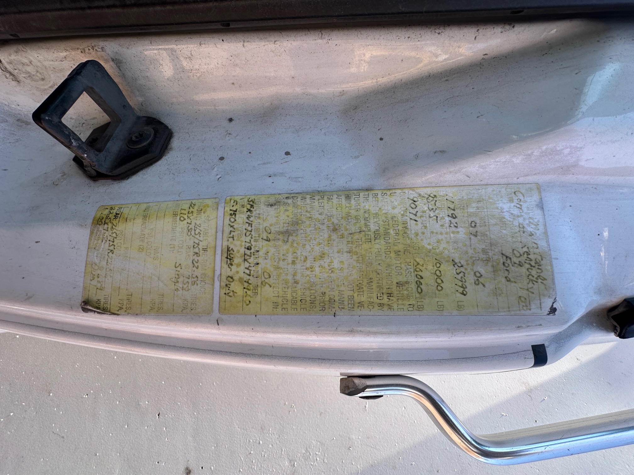 2007 FORD F750 - Image 32