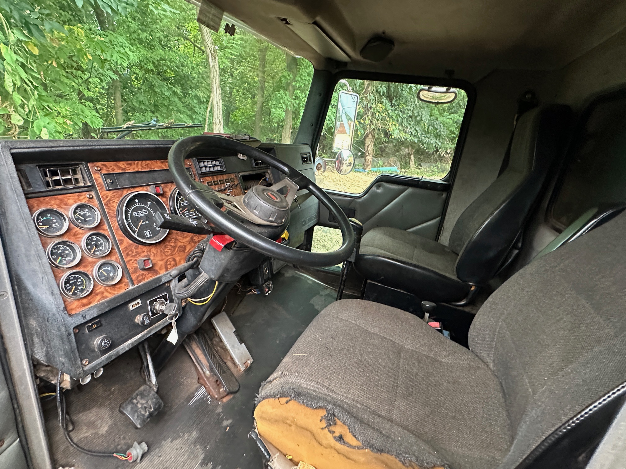 2000 KENWORTH T300 - view 8 of 39