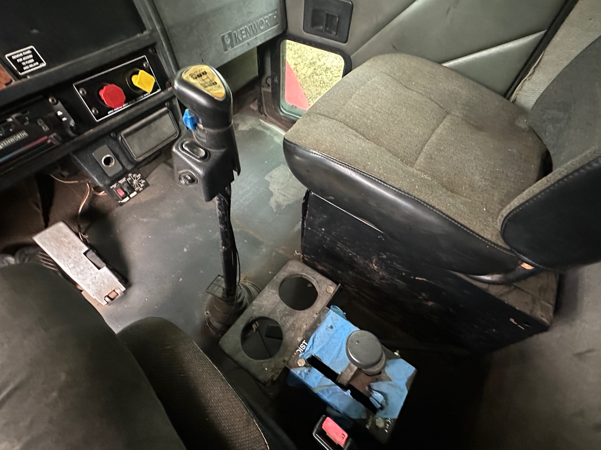 2000 KENWORTH T300 - Image 16