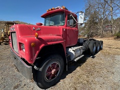 1975 MACK R600 Triaxle - Image 1