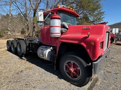 1975 MACK R600 Triaxle - Image 5