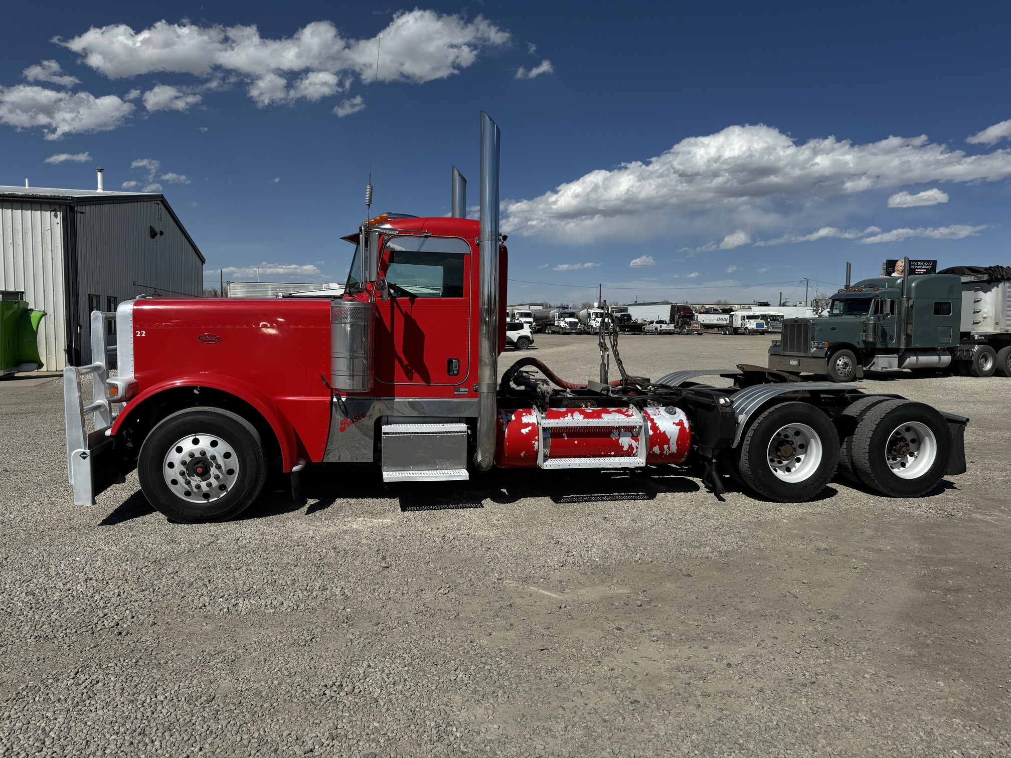 2013 PETERBILT 389 - view 4 of 45
