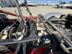 2013 PETERBILT 389 - Image 32