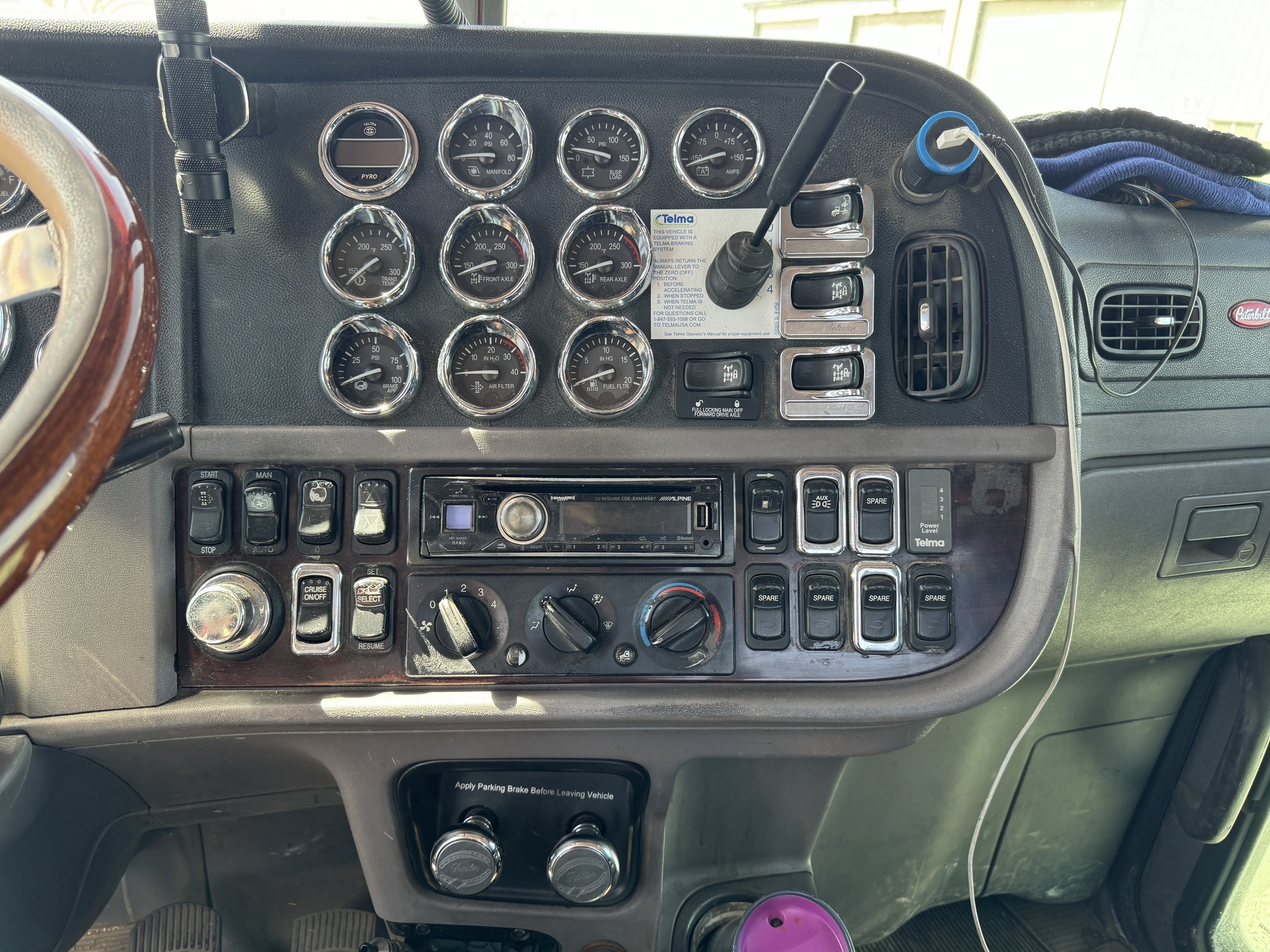 2013 PETERBILT 389 - Image 40