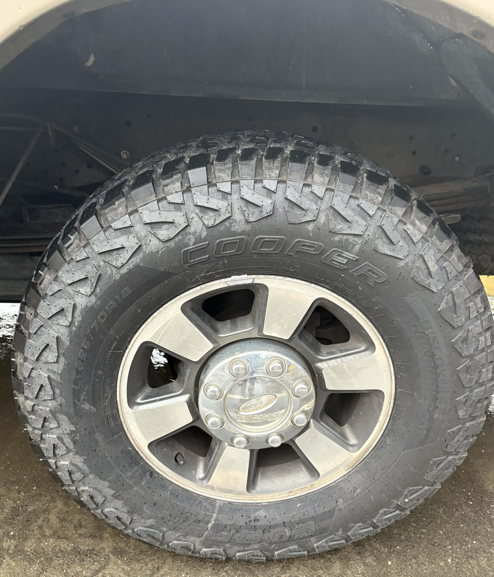 2011 FORD F250 - Image 14