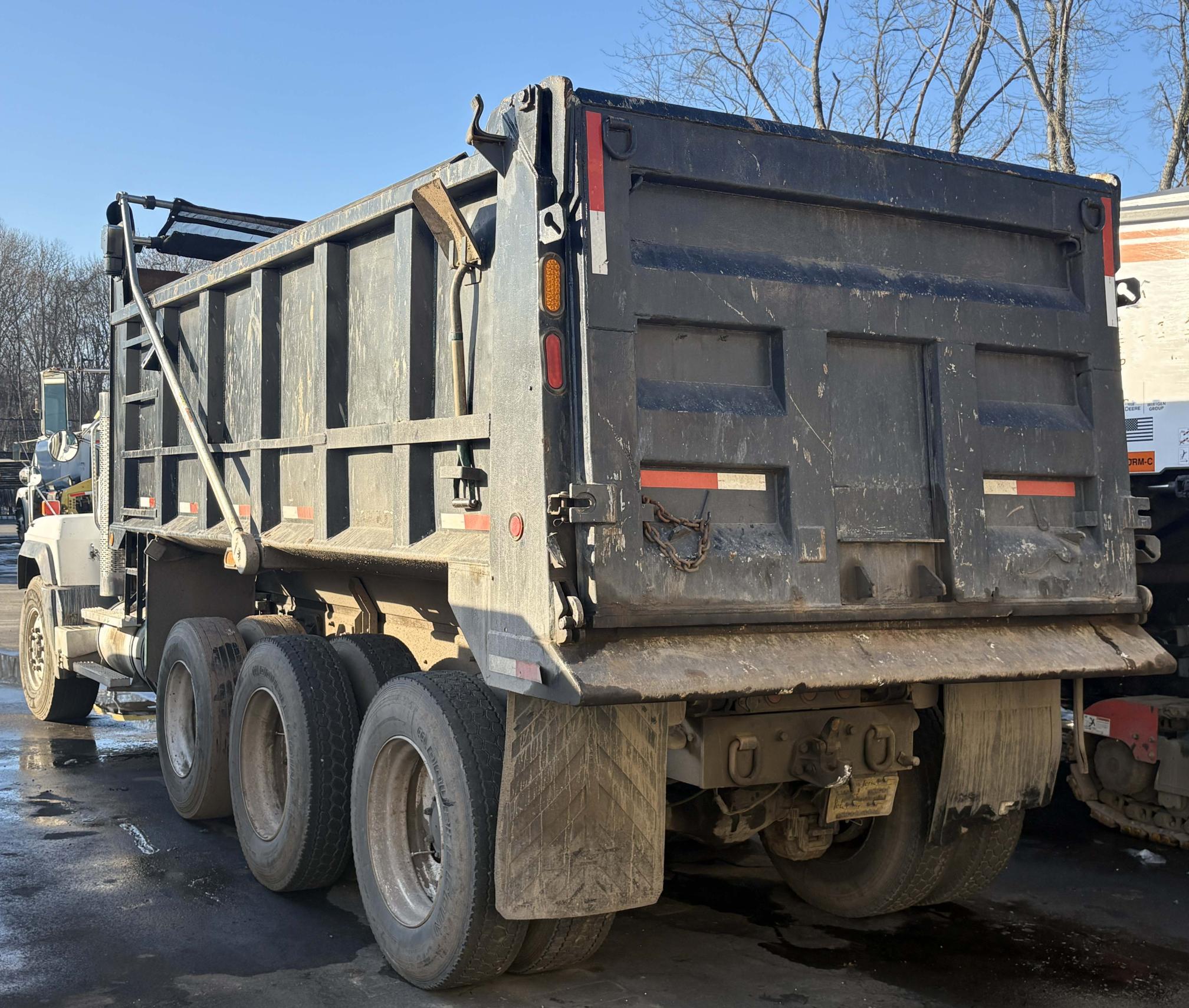 2003 MACK RD688S - Image 6