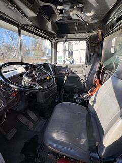 2003 MACK RD688S - Image 9