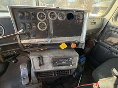 2003 MACK RD688S - Image 11