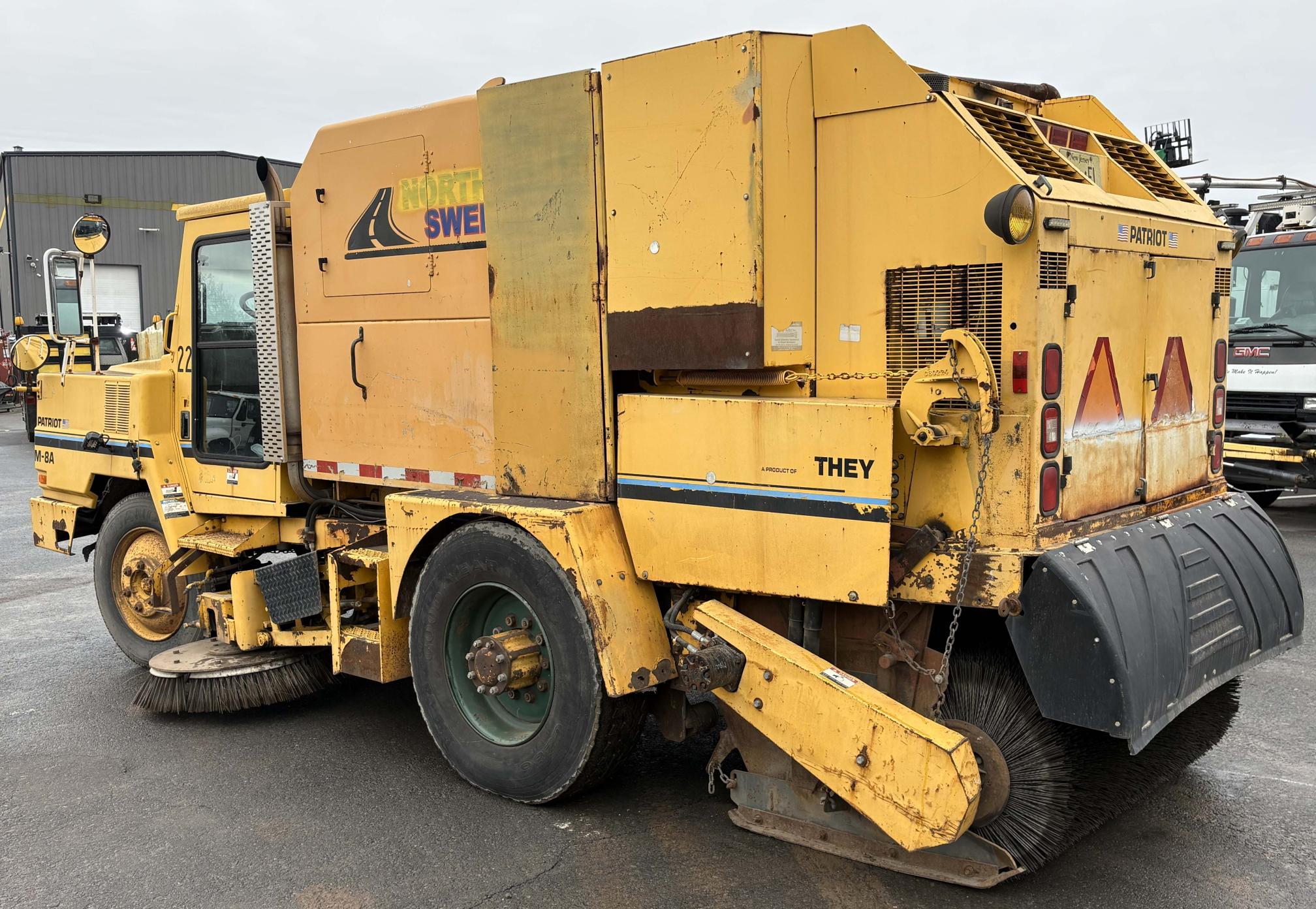 1997 ATHEY MOBIL M-8A Patriot - Image 3