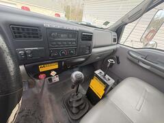 2008 FORD F-750 XL Super Duty - Image 10