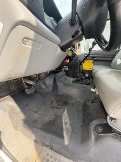 2008 FORD F-750 XL Super Duty - Image 9