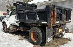 2008 FORD F-750 XL Super Duty - Image 3