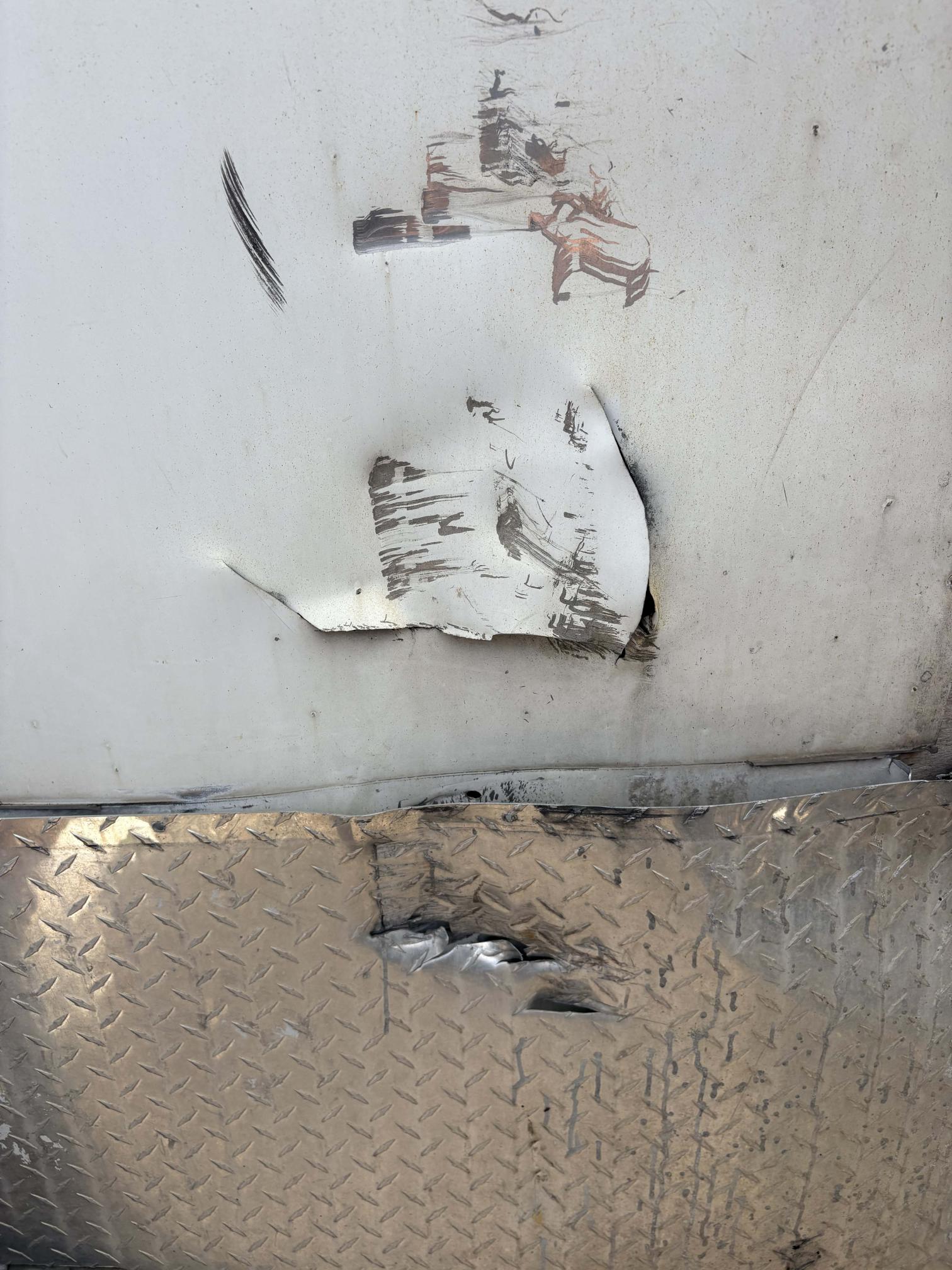 2010 UNITED Expressline Enclosed Trailer - view 9 of 11