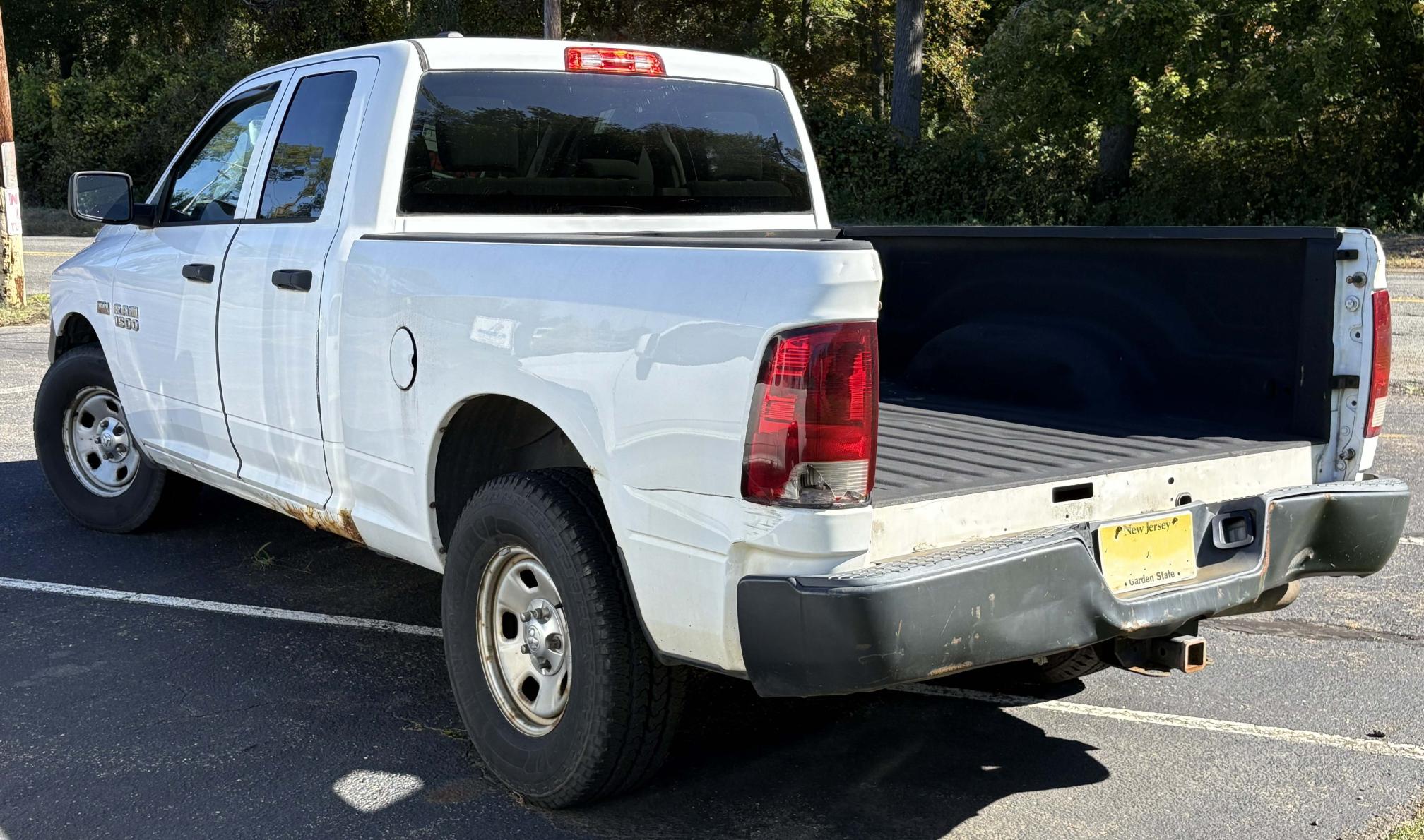 2013 RAM 1500 Quad Cab - view 8 of 24