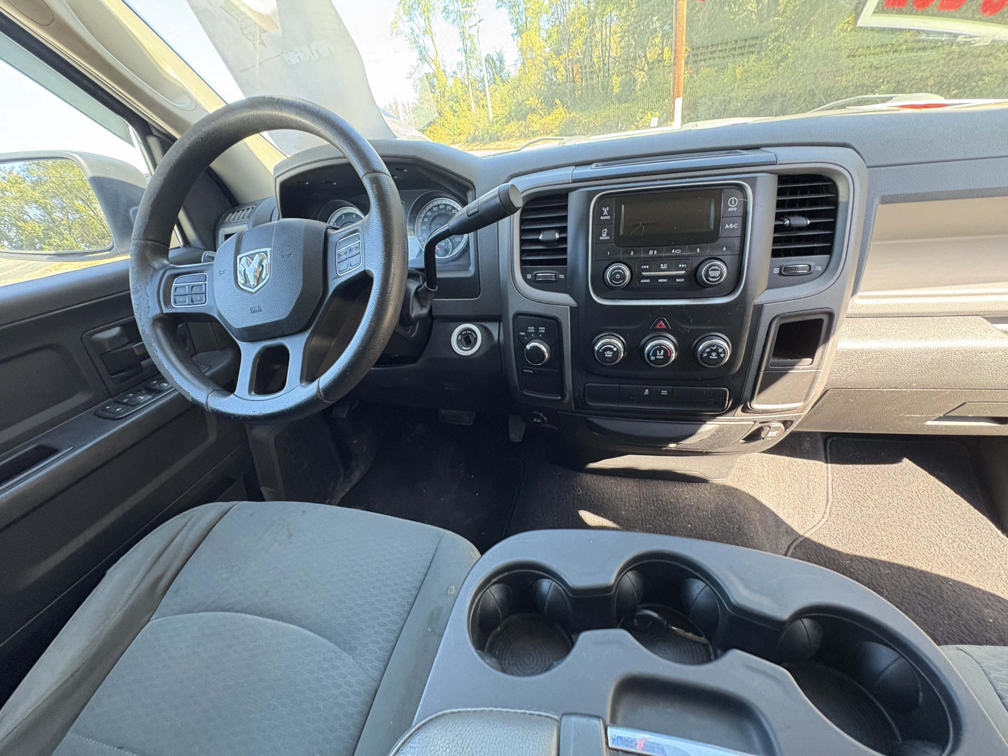 2013 RAM 1500 Quad Cab - view 12 of 24