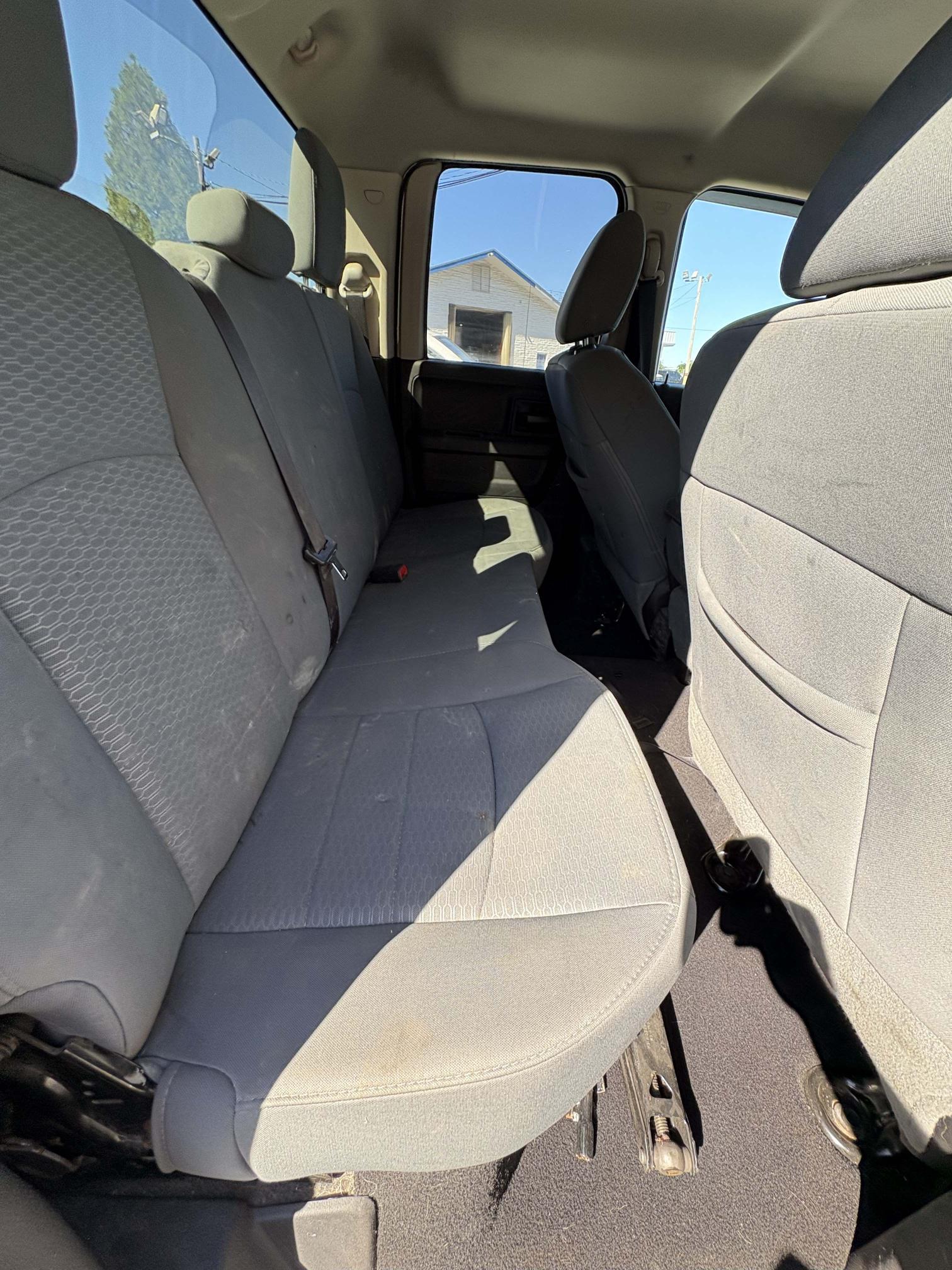 2013 RAM 1500 Quad Cab - view 15 of 24