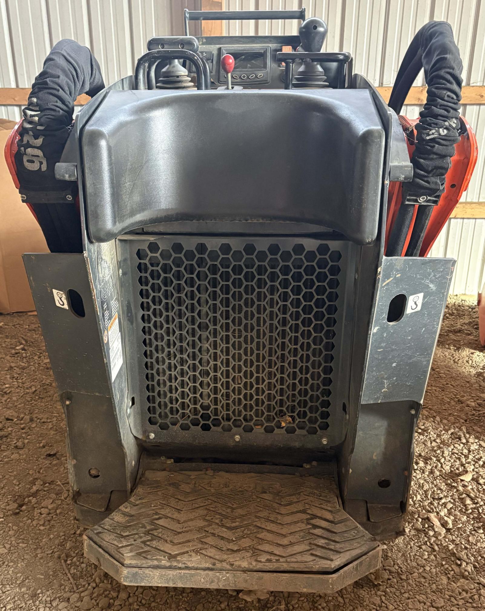 2022 KUBOTA SCL1000 - Image 4