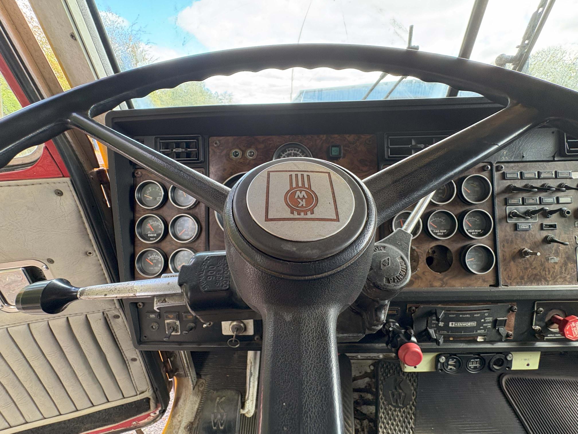 1997 KENWORTH W900 - Image 13
