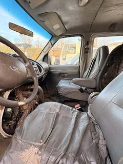 2007 FORD E-350 - Image 9
