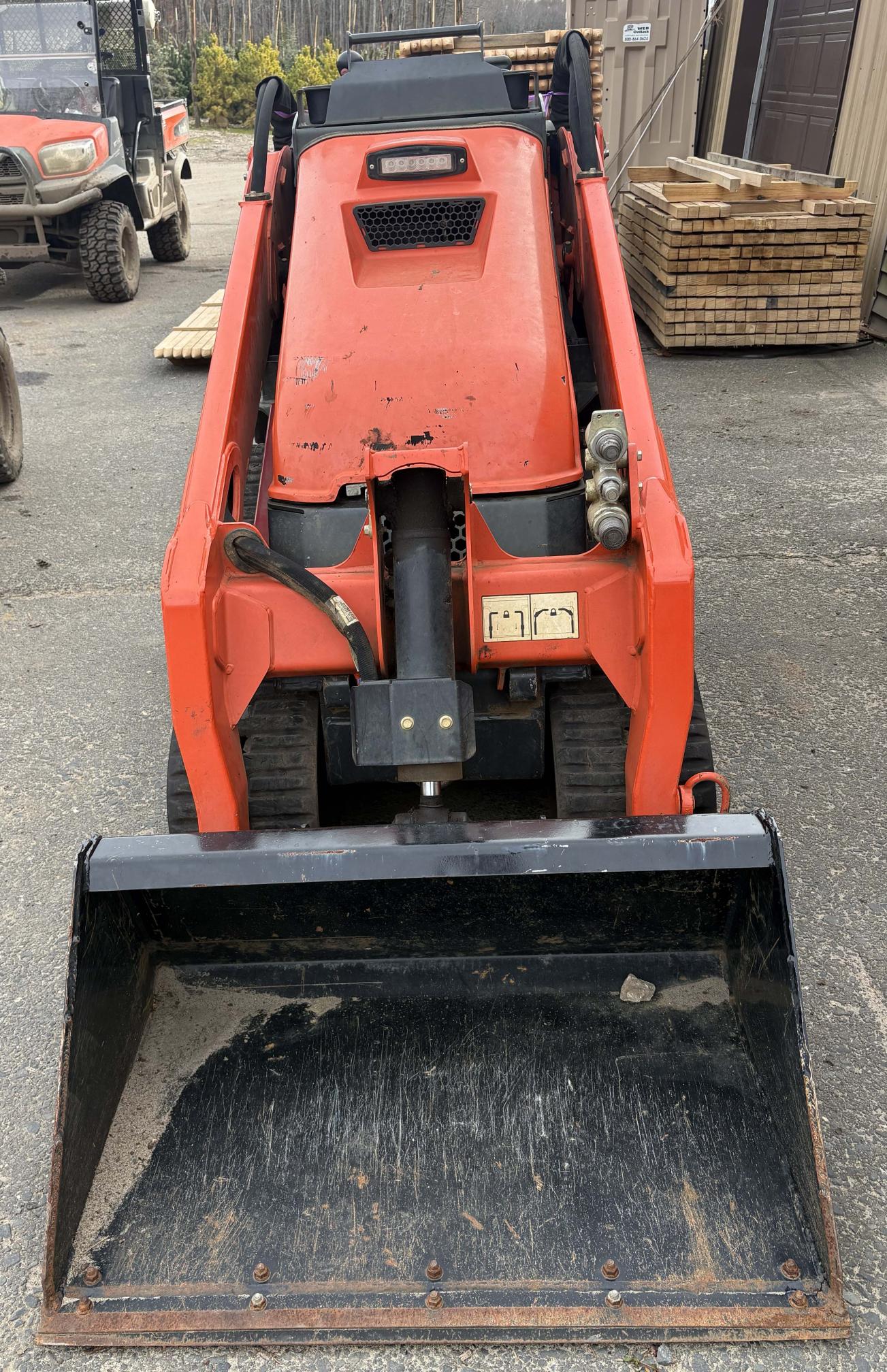 2022 KUBOTA SCL1000 - view 2 of 14