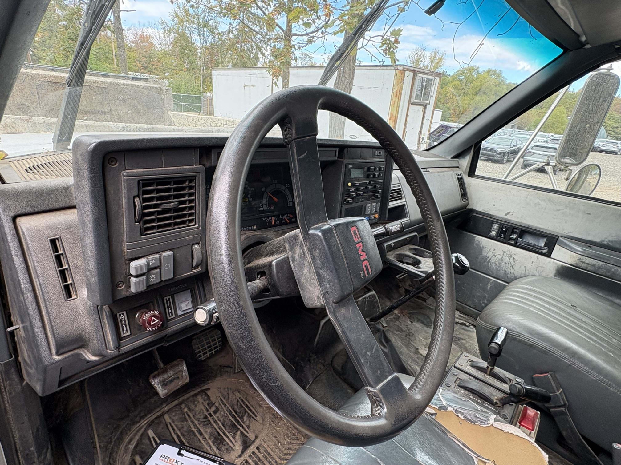 2000 GMC C7500 - view 5 of 12