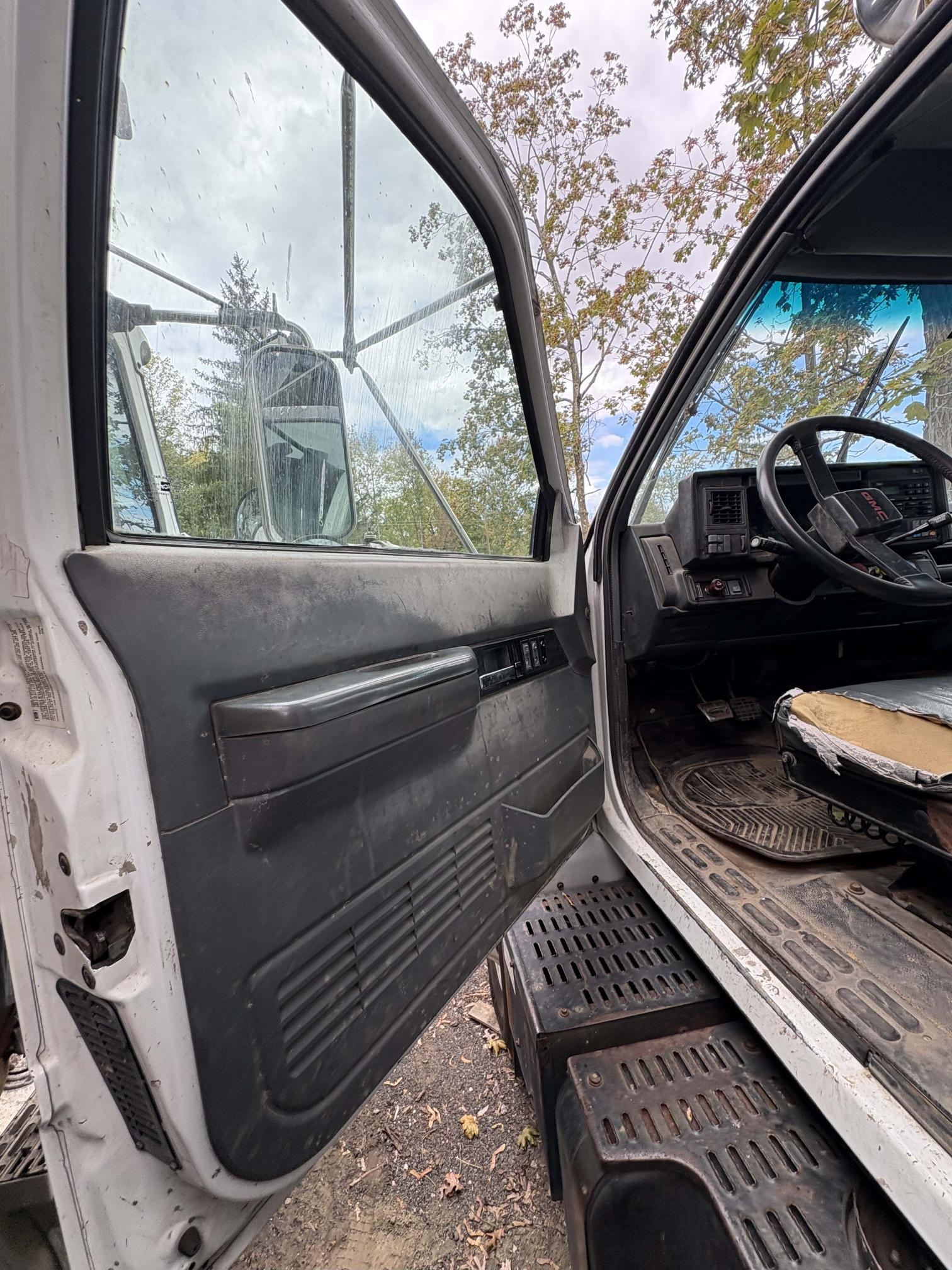 2000 GMC C7500 - Image 4