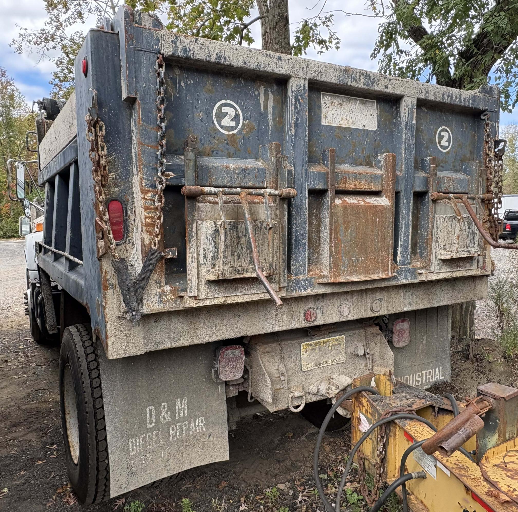 2000 GMC C7500 - view 2 of 12
