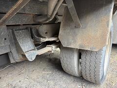 1998 CHEVROLET 3500HD Cheyenne - Image 16