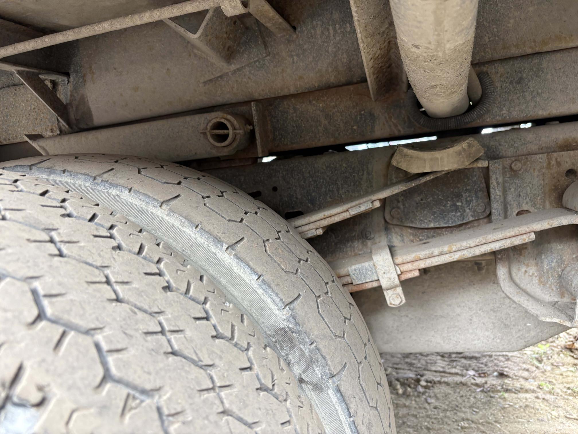 1998 CHEVROLET 3500HD Cheyenne - Image 18