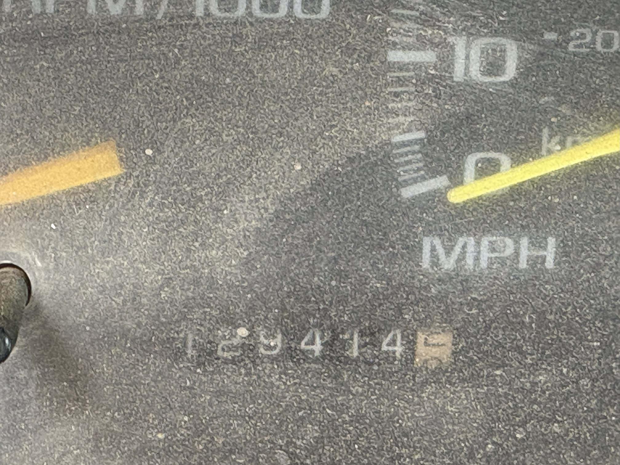 1998 CHEVROLET 3500HD Cheyenne - Image 20