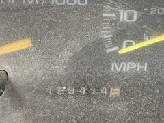 1998 CHEVROLET 3500HD Cheyenne - Image 20