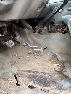 1998 CHEVROLET 3500HD Cheyenne - Image 13