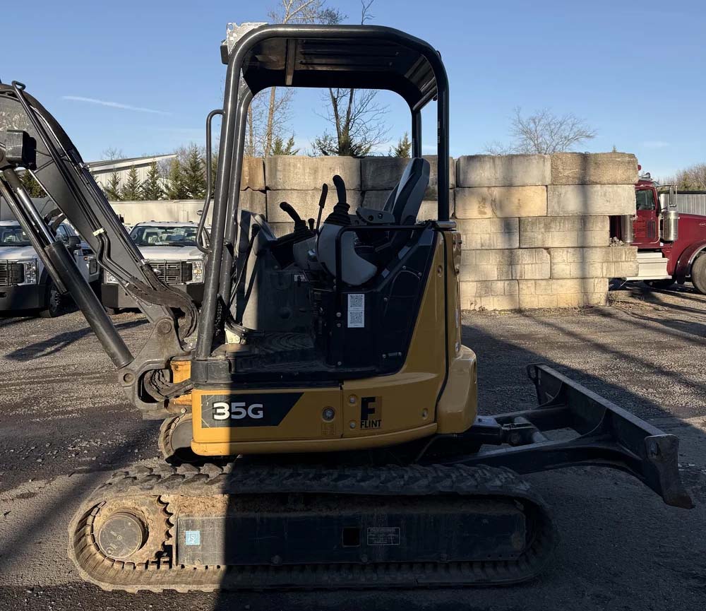 2022 DEERE 35G - view 6 of 10