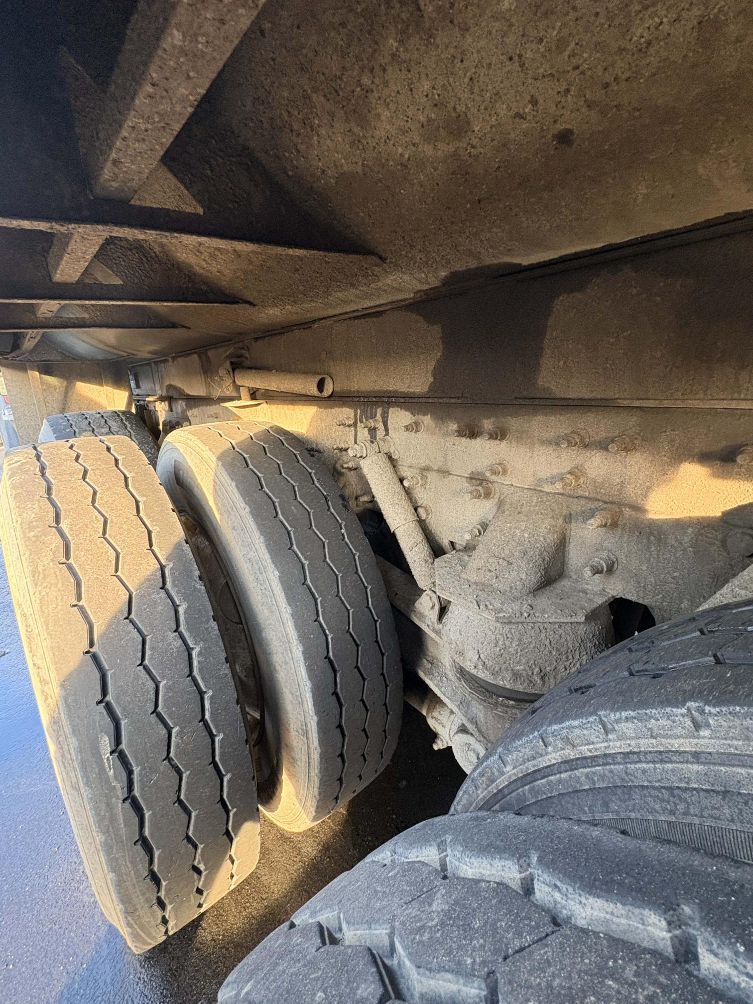 2014 CATERPILLAR CT660S - view 15 of 16