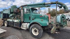 2004 PETERBILT 330 - Image 6